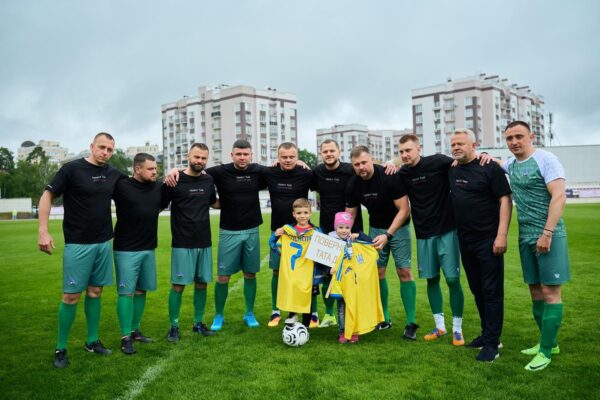 У Бучі відбулася акція солідарності на підтримку військовополонених та зниклих безвісти Захисників і Захисниць України
