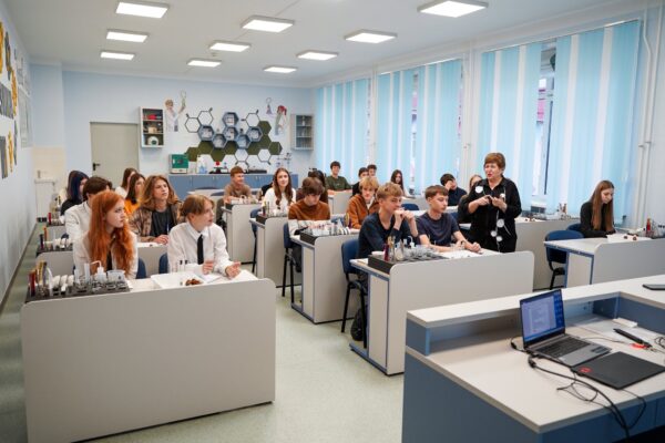 Цьогоріч школи Київщини випускають понад 58 тисяч учнів
