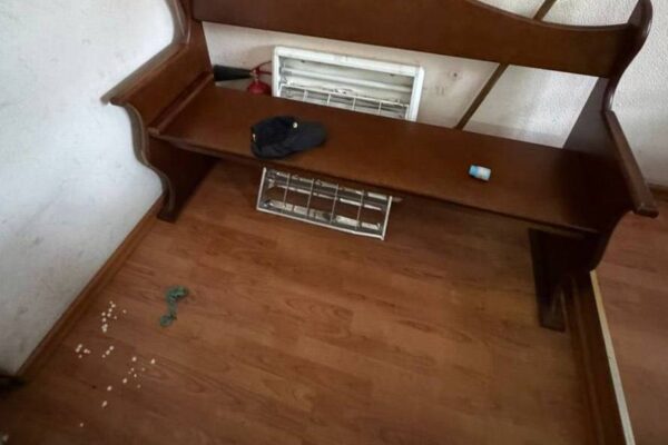 У Києві чоловік намагався передати метадон просто під час засідання суду