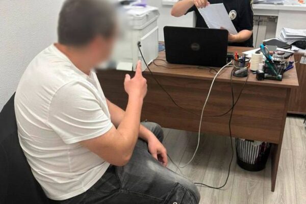Поліція Києва оголосила про підозру інженеру «Укренерго»: Йому загрожує до п’яти років тюрми