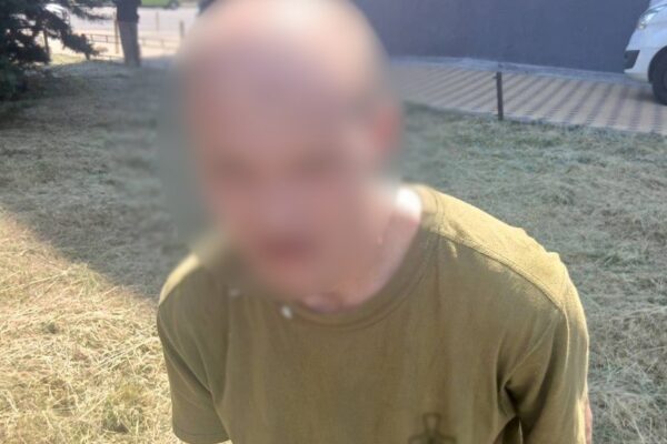 Пошкодив п’ять іномарок у Києві: Поліцейські повідомили про підозру 40-річному чоловіку