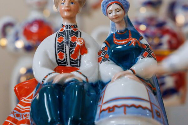 У Києві відкрили першу виставку порцеляни родини Трегубових