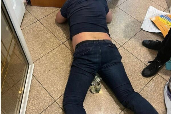До 7 років ув’язнення засудили засновника благодійної організації, який незаконно переправив чоловіка через кордон