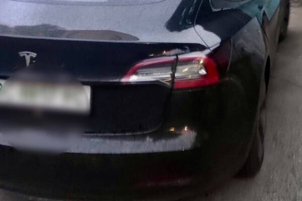 На Оболоні конфлікт на дорозі завершився викраденням авто: У поліції розповіли подробиці