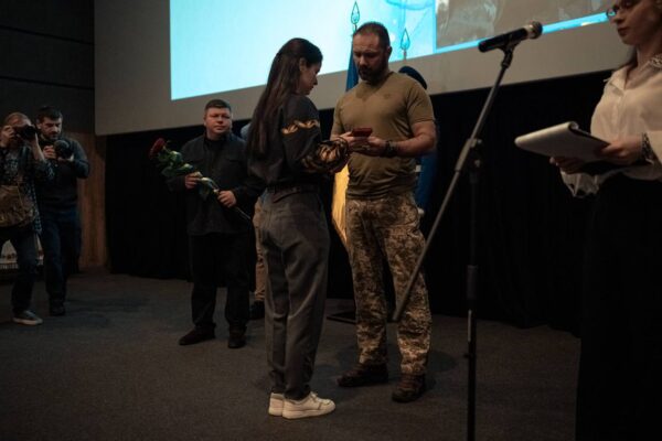 У Києві родинам загиблих захисників вручили державні нагороди
