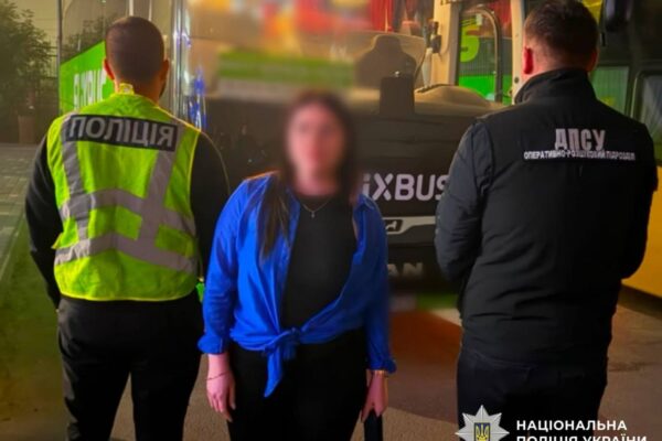 Обіцяла заробітки в Німеччині та на Кіпрі: На Київщині затримали вінничанку за продаж жінок у сексуальне рабство