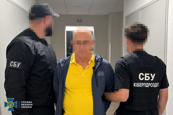 Допомагав РФ захоплювати ТЕС та нафтобази: СБУ затримала у Києві «ексміністра» енергетики окупованого Криму