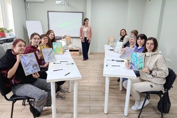 У Бучі завершили першу в Україні Art&Tech-програму для психологічного відновлення