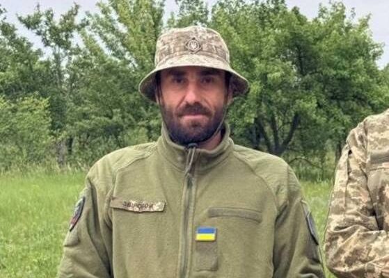 На щиті: В Ірпені попрощаються з військовослужбовцем Олексієм Падалко