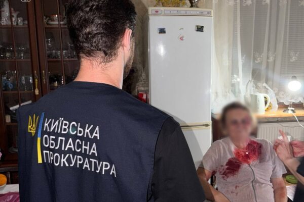 Замовив вбивство дружини за 10 тисяч доларів: На Київщині затримали 70-річного керівника медзакладу