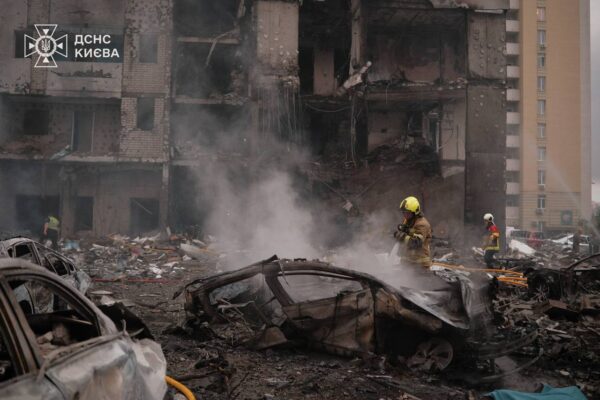 До 11 людей зросла кількість загиблих внаслідок російської атаки по Києву