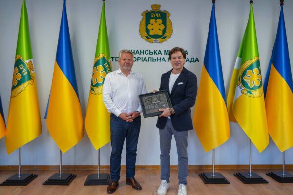 Ексрадник Обами Девід Тафюрі відвідав Бучу: Деталі візиту