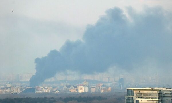 На Київщині після ворожої атаки зафіксували тимчасове погіршення якості повітря