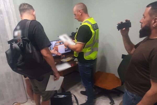 На Київщині ліквідували схему вербування жінок для сексуальної експлуатації в Азії