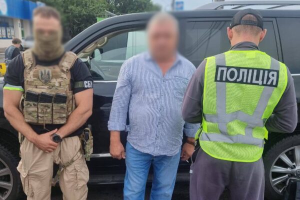 $10 тисяч за інвалідність і відстрочку: У Києві затримали організаторів оборудки