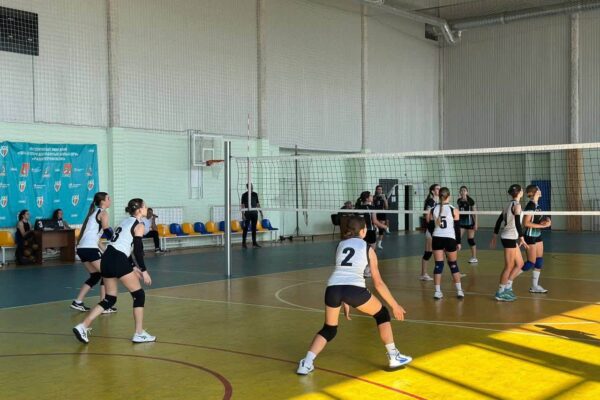 У Миронівці провели турнір із жіночого волейболу «Памʼяті Захисників України»