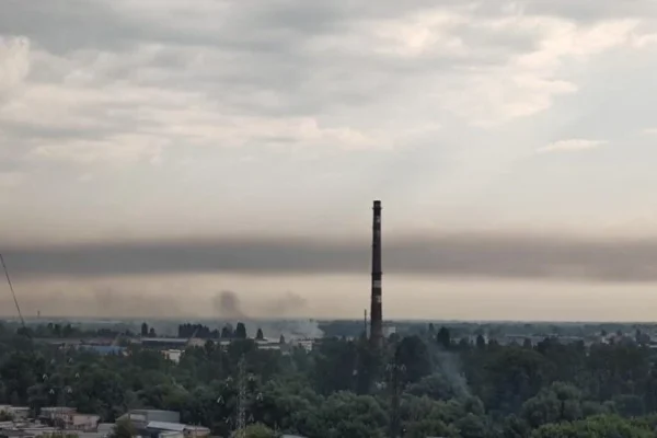 Жителів кількох громад Київщини закликають обмежити перебування надворі