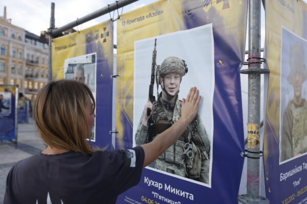 У Києві вп’яте відкрили Алею Героїв «Воїни світла»