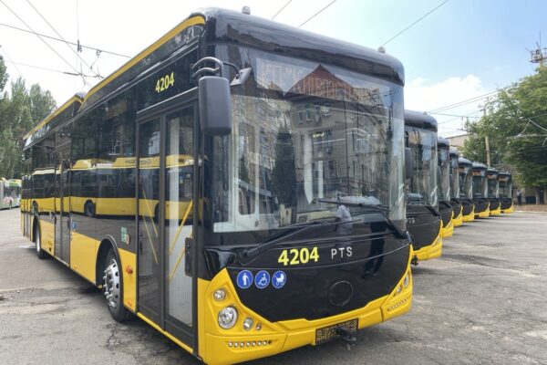 На маршрути Києва вийшли ще 8 нових низькопідлогових тролейбусів