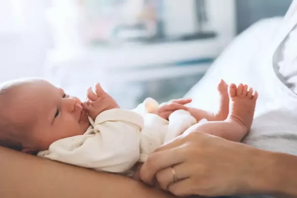 Майже 470 немовлят народилися в лікарнях Київщини за липень