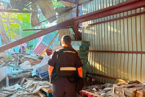У Києві внаслідок нічної атаки пошкоджено будинки та лікарню: Є постраждалий