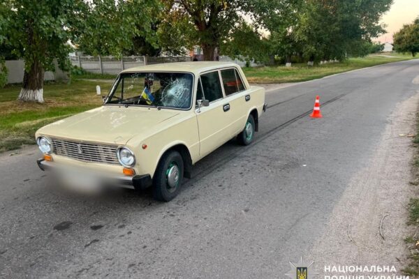 На Білоцерківщині автомобіль збив 10-річного велосипедиста