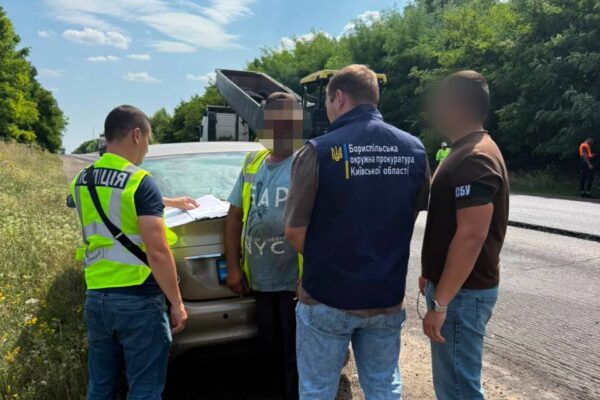На Київщині під час ремонту дороги громаді завдали понад 2,7 млн грн збитків