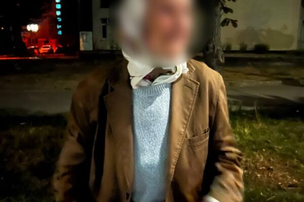 У Подільському районі патрульні повернули додому 79-річну жінку, яка заблукала