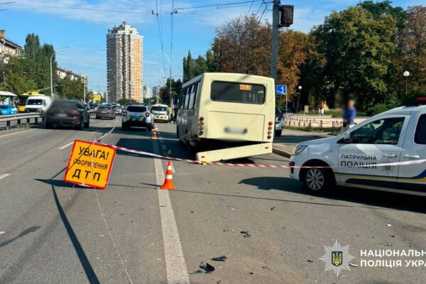 ДТП на Чоколівському бульварі: Двоє людей загинули, четверо травмовані