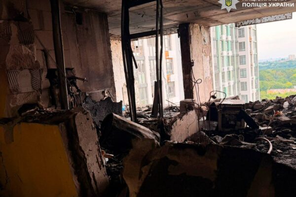 У поліції повідомили про наслідки атаки на багатоповерхівку в Подільському районі (ВІДЕО)