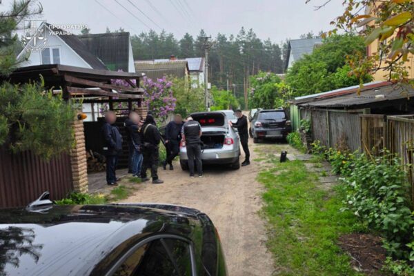 На лаві підсудних опинилися п’ятеро мешканців Києва через аферу з нерухомістю