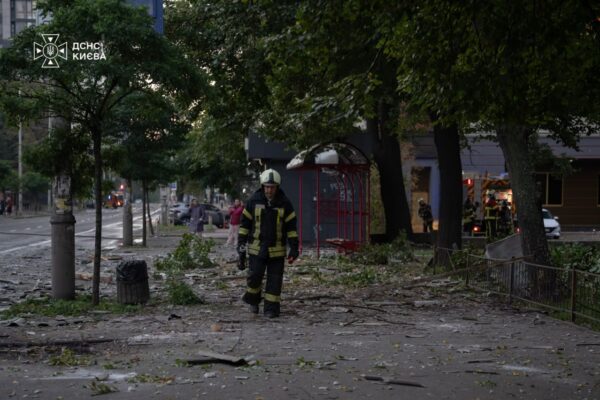 Атака РФ на Київ: Пошкоджені депо «Київ-Пасажирський», бізнес-центри та житлові будинки