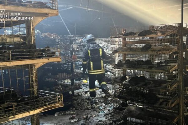 У Києві та на Київщині ліквідовують наслідки російських обстрілів: Є загиблі та постраждалі