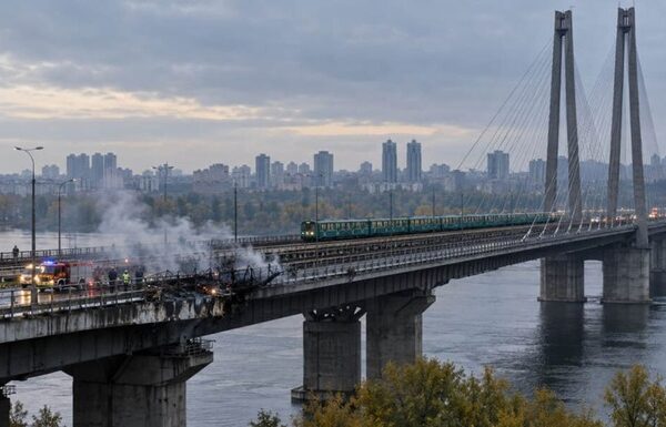 У Києві обговорили відновлення руху метро Південним мостом під час жовтого рівня тривоги