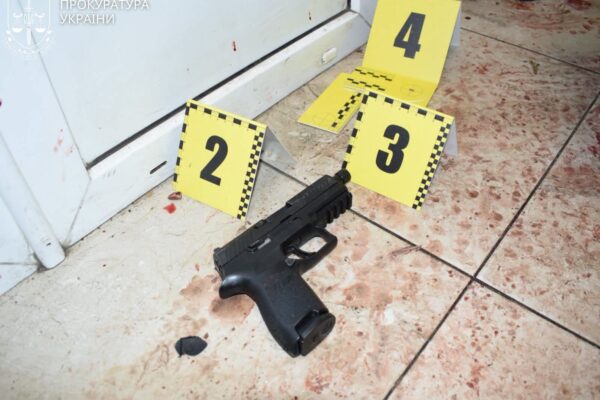 У Києві чоловік відкрив стрілянину в ТЦК: Поранено трьох поліцейських і трьох військових