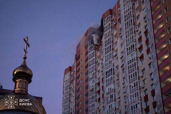 У Дарницькому районі внаслідок атаки РФ загинула людина (ФОТО)