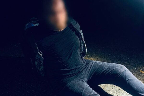 У Дніпровському районі патрульні затримали чоловіка, який влаштував стрілянину в парку