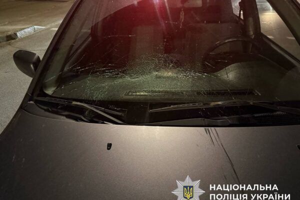 У Броварах на непрацюючому світлофорі водій збив жінку