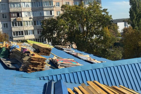 В Ірпені розпочали капітальний ремонт даху у дитсадку «Лісова пісня»